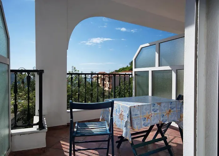 Elena Apartment Patitiri (Alonnisos)